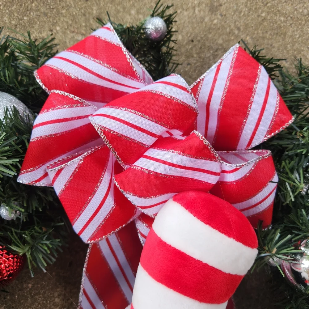 Cat in the Hat Red White Striped Christmas Wreath
